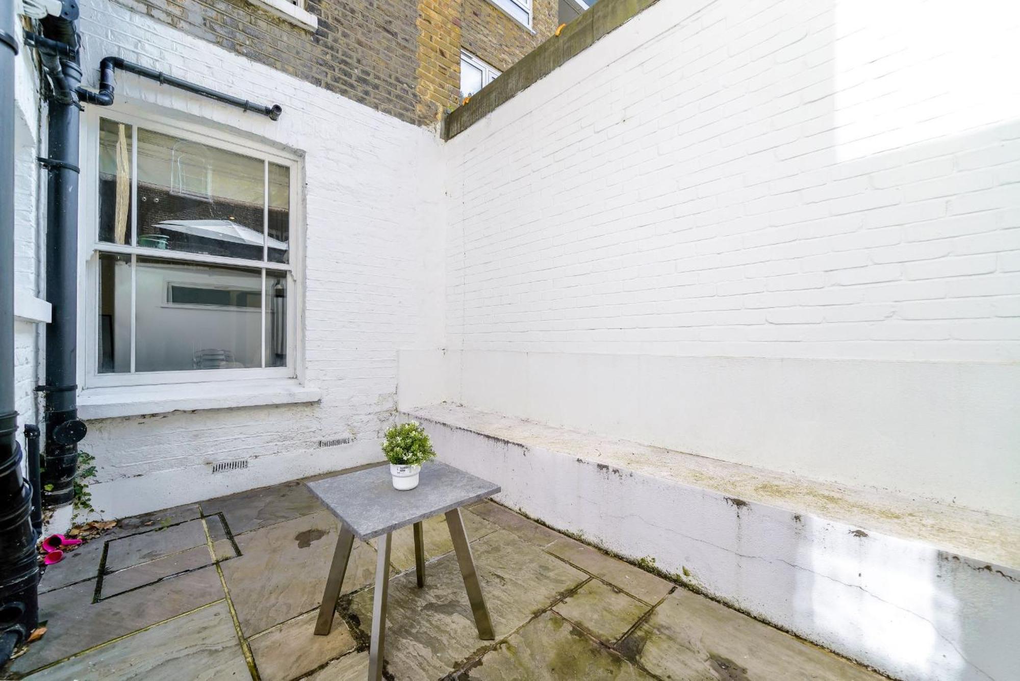 Notting Hill & Hyde Park - 2Br - Cityapartmentstay Лондон Екстер'єр фото