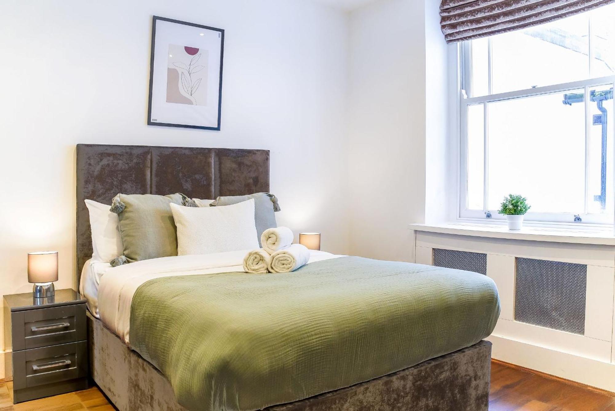 Notting Hill & Hyde Park - 2Br - Cityapartmentstay Лондон Екстер'єр фото